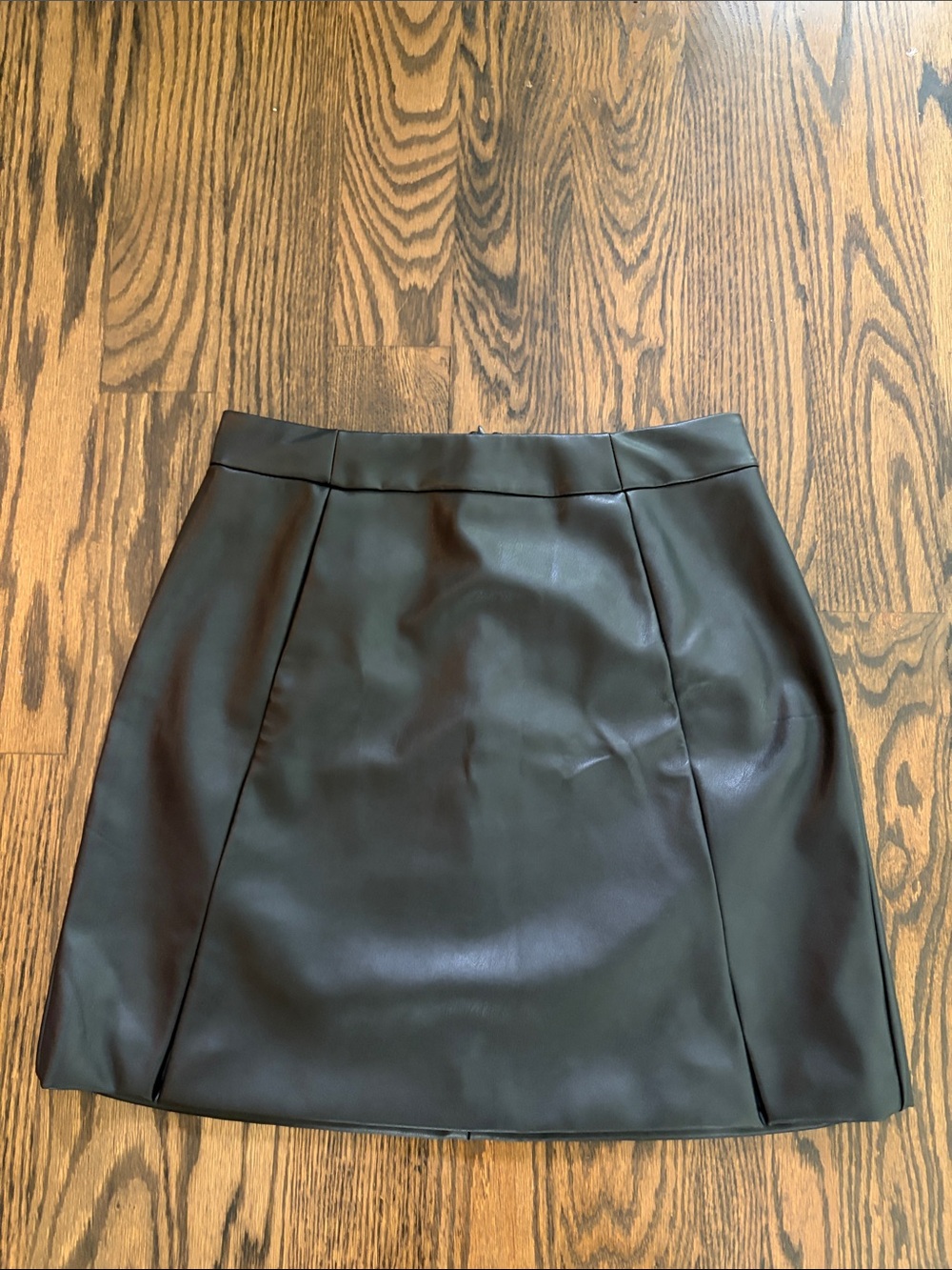 NWT Banana Republic Black Faux Leather Mini Skirt